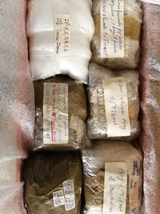Material para balanças digitais