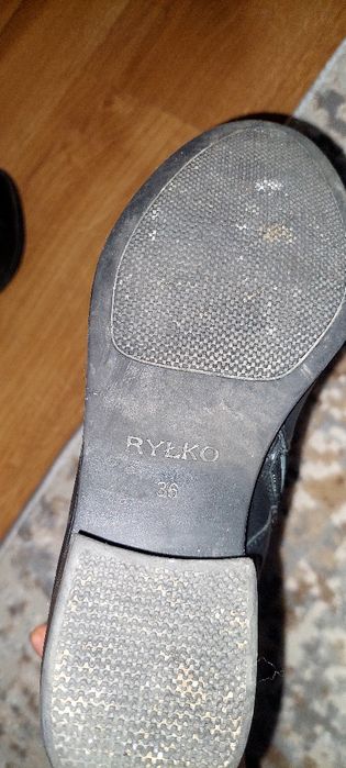 Botki kowbojki skórzane czarne Ryłko rozmiar 36 stan bardzo dobry