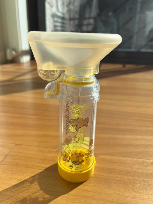 Aerochamber Plus Flow-Vu Máscara Média 1 a 5 anos