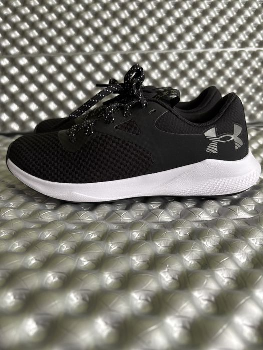 Under Armour, жіночі спортивні кросівки, чорні