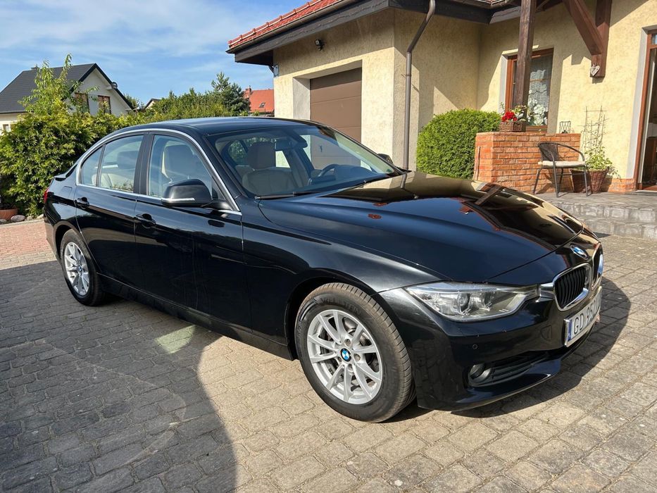 BMW 318i seria 3 rok 2021