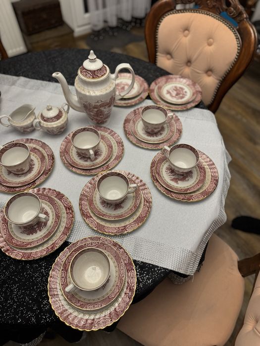 Zestaw Porcelana Royal Tudor