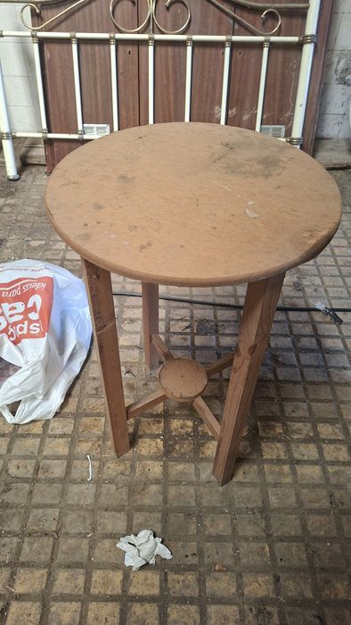 Mesa de apoio de sala