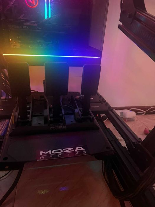Sim Rig Profissional Completo MOZA R25 + PC i9/RTX4070 + Odyssey 49