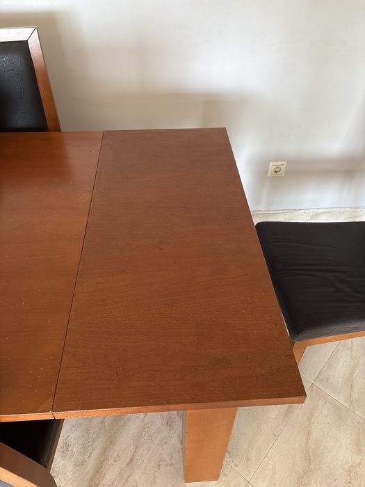 Mesa jantar + 4 cadeiras cerejeira