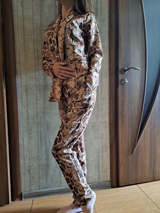 Классический костюм