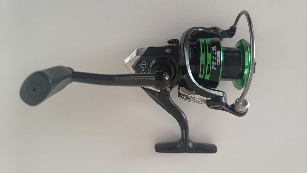 Kołowrotek spinningowy Reflex 2500