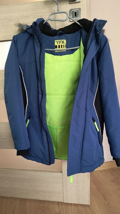 Kurtka chłopięca zimowa niebieska 134/140