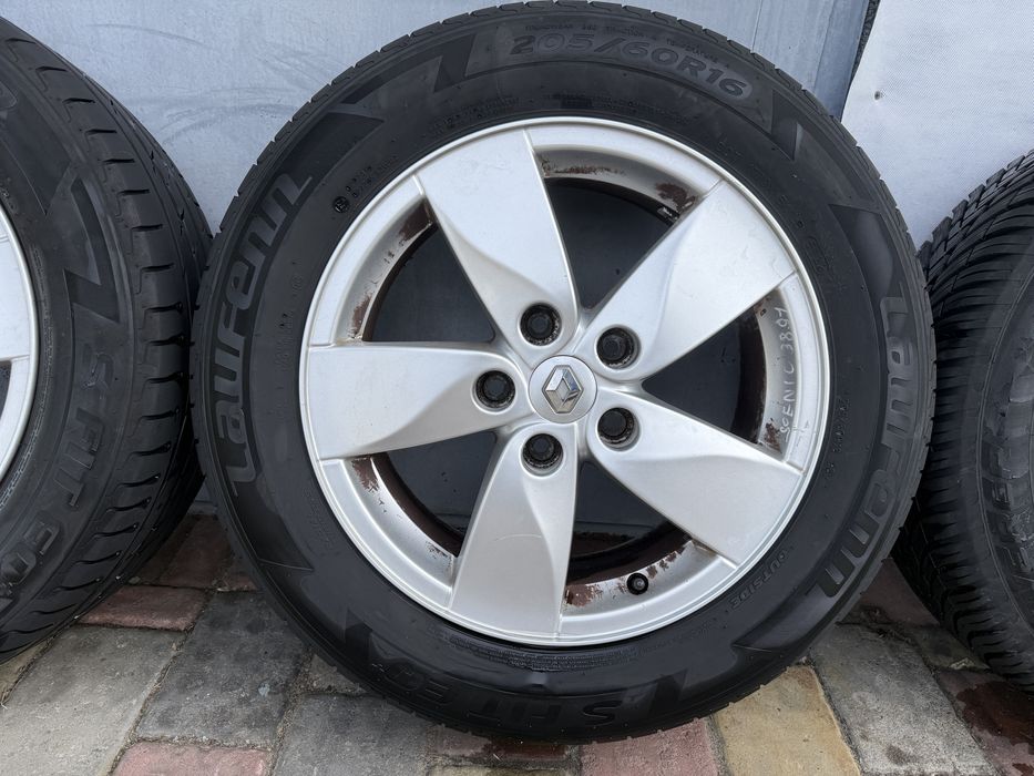 Диски Renault Megane3 Scenic3 Титани Резина 205/60/16 Скаты в сборе колеса