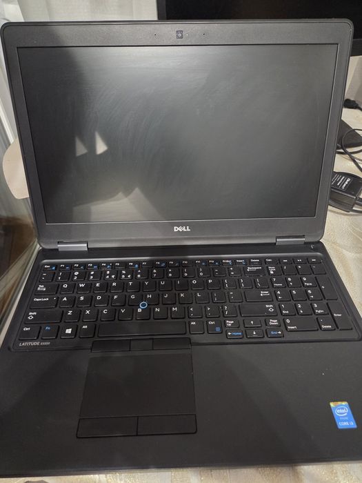 Laptop Latitude E550