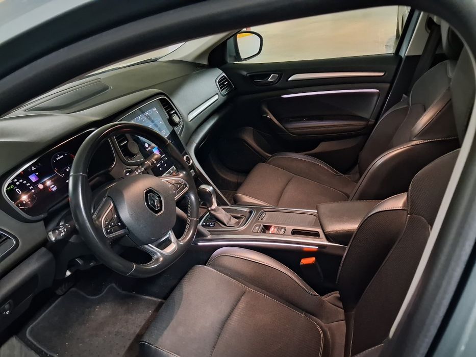 Renault Megane Sport Tourer 1.5 Blue dCi Intense