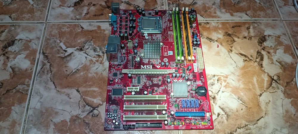 MSI P31 Neo Intel core 2 Quad Q9450 DDR 2 4GB