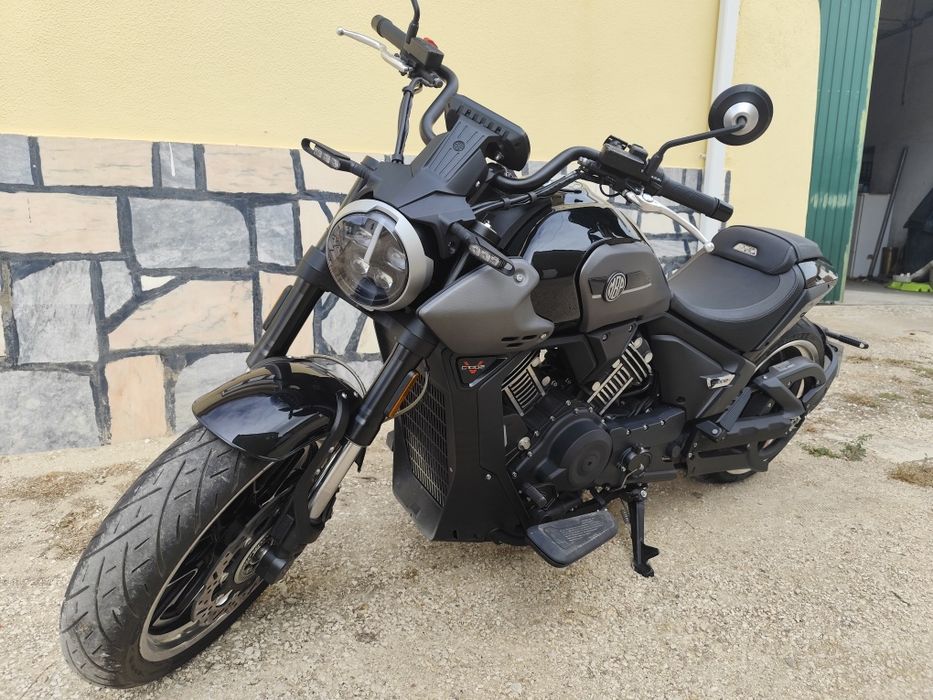 Morbidelli C1002V