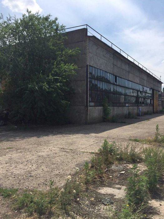 Промислова будівля, складське приміщення 500 кв. м., з з/д колією