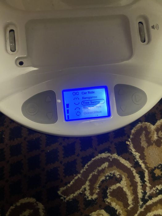 заколисуючий цент 4moms