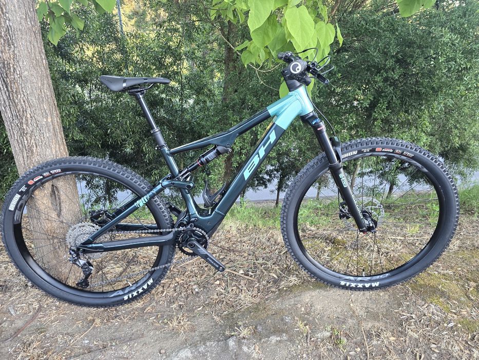Bh eletrica m de exposicao baterial 630wh