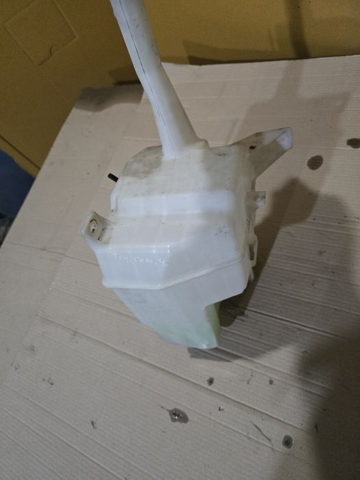 Бачок омывателя Toyota Camry 40 бочок омивача тойота камри моторчик