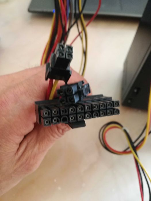 Fonte de alimentação computador