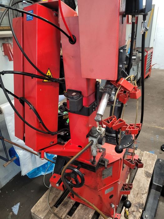 Montażownica do opon