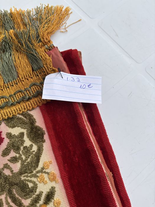 Pano em veludo vintage antigo