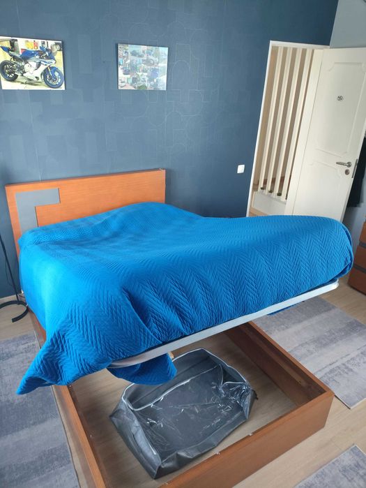 Conjunto quarto completo em madeira