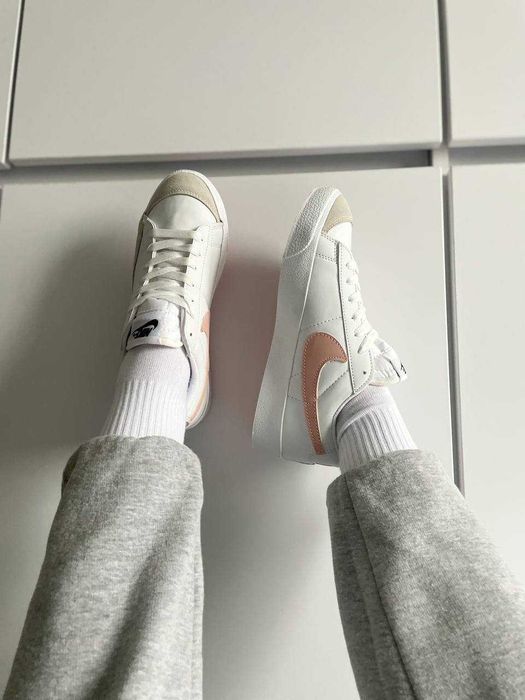 Кросівки Nike Blazer Low White/Pink Swoosh premium | Кроссовки Найк жіночі