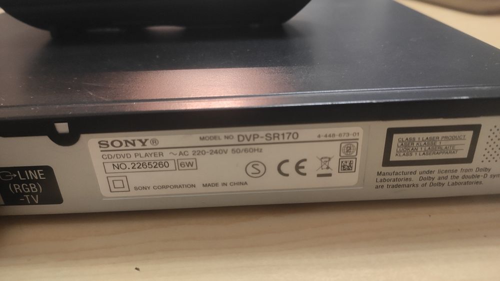 SONY DVP-SR170 CD/DVD player програвач