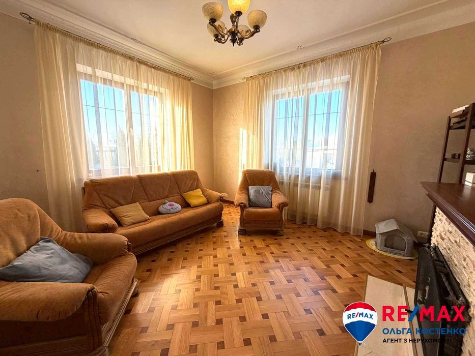Будинок 235 м. 18 сот. Глеваха. 17 кВ. Газ. Ремонт. Меблі Автономність