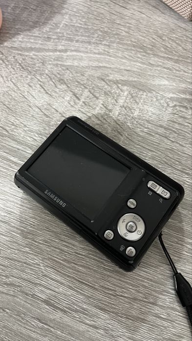 Camera Samsung ES17