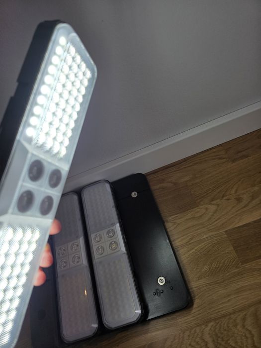 Wild Land lampa solarna LED na statywie