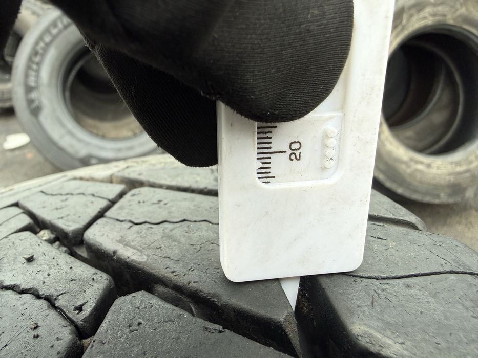 Opona ciężarowa 295/80/22,5 Goodyear Kmax D – BEZ NAPRAW