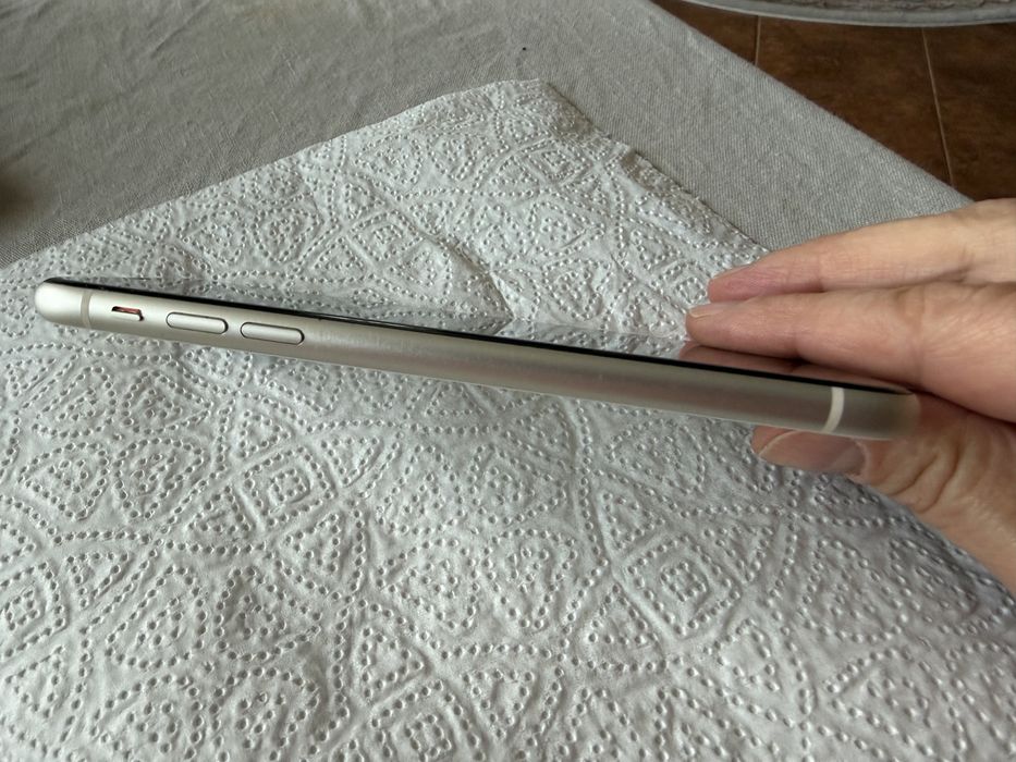 Продам iPhone 11 (уживаний товар) власний