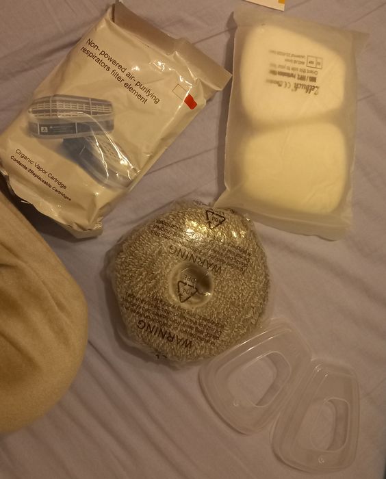 Máscara com óculos de segurança Zelbuck 107