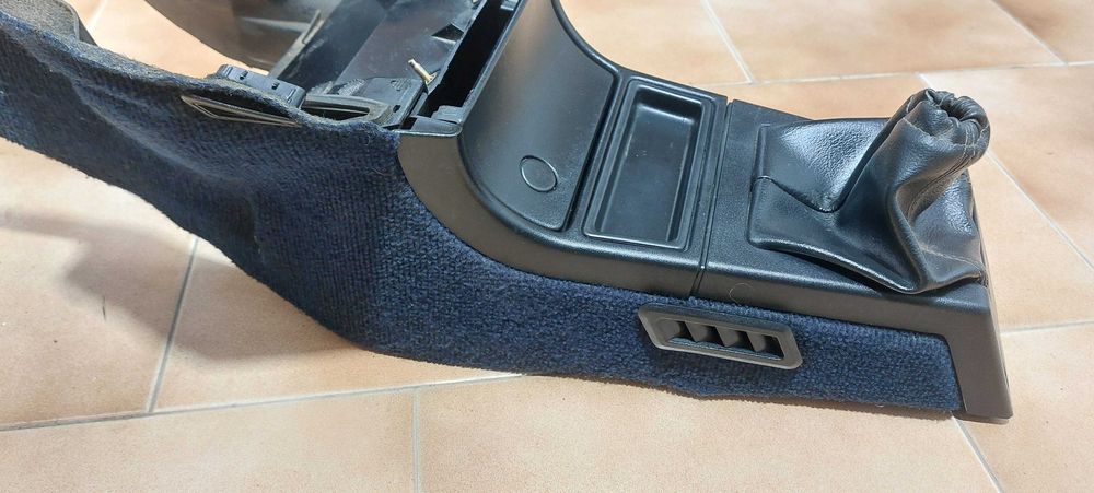Peugeot 205 Mk2 Fase 2 Consola Central Azul / Preto