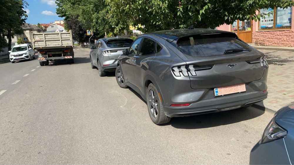 Mustang Mach E 100kw.