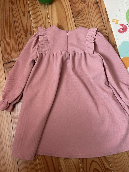 Сукня з карманчиками