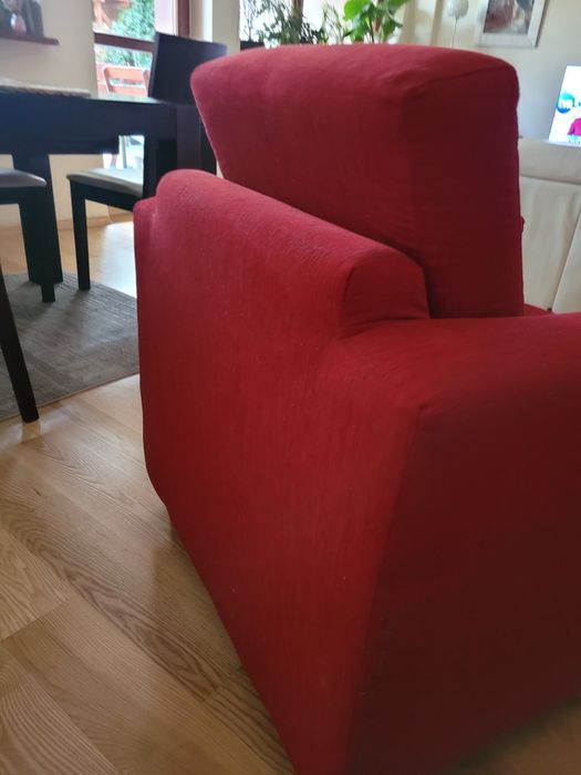 Czerwony fotel idealny stan