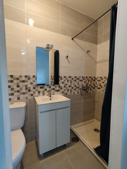Arrendamento Quartos com WC Refoios do Lima