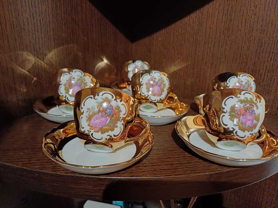 Kolekcjonerska Filiżanka Bawaria złoconą że scenką rodzajową