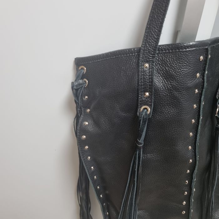 By o la la frędzle skórzana shopper