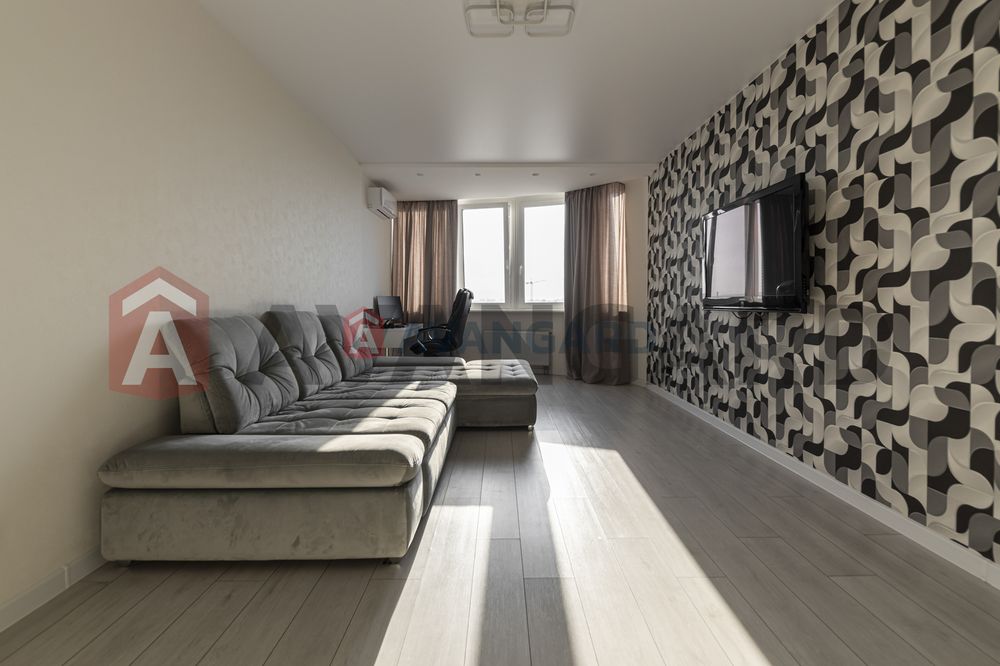 Продається 1-кімн. квартира ЖК Мега Сіті.