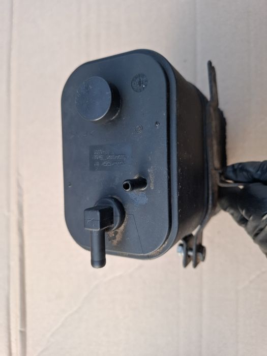 Węglowy filtr Pochłaniacz oparów paliwa Fiat 126p Maluch
