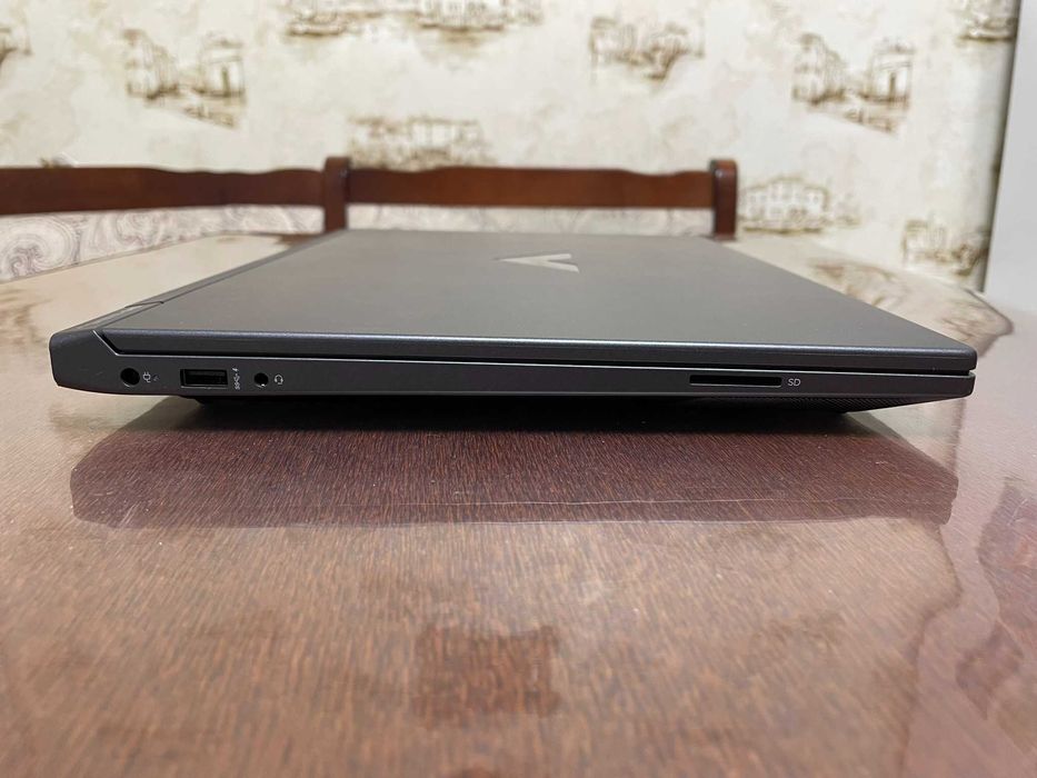 Ноутбук 15 FHD HP Victus 15-fb2063dx (Ryzen 5 7535HS/8/SSD512/RX6550M)