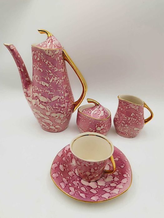 Serwis kawowy Iza Chodzież różowy proj. J. Wrzesień 1959r