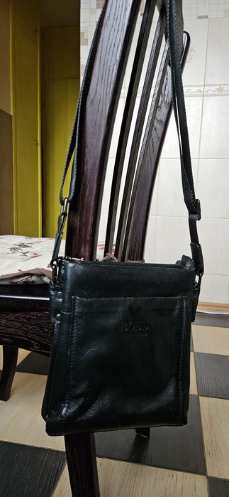 Сумка шкіряна через плече Hugo Boss