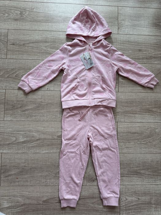 Спортивний костюм для дівчинки 3-4 роки