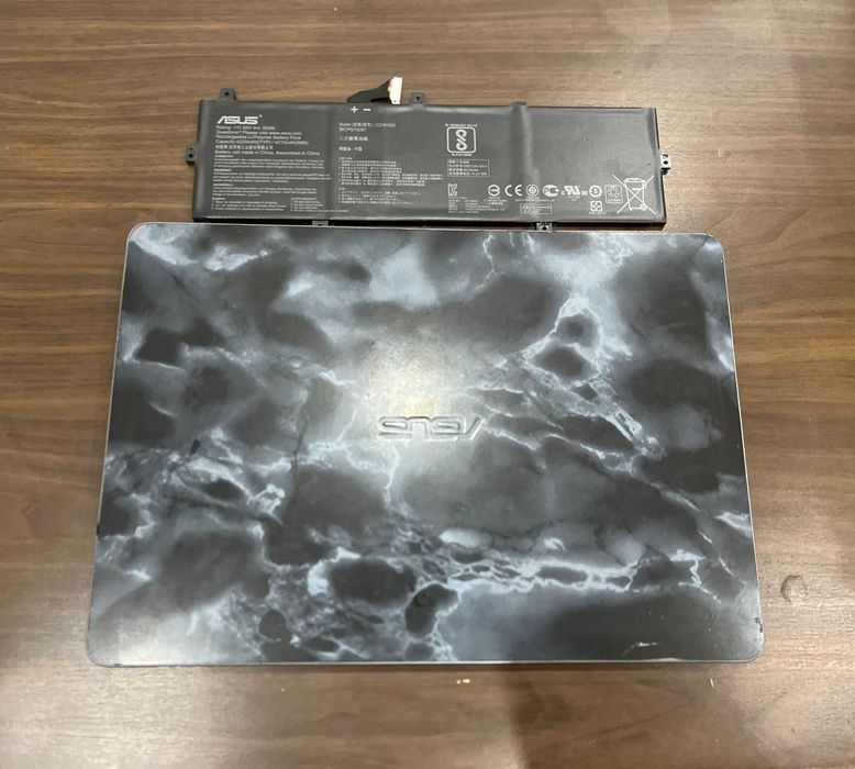 Asus  UX430U notebook