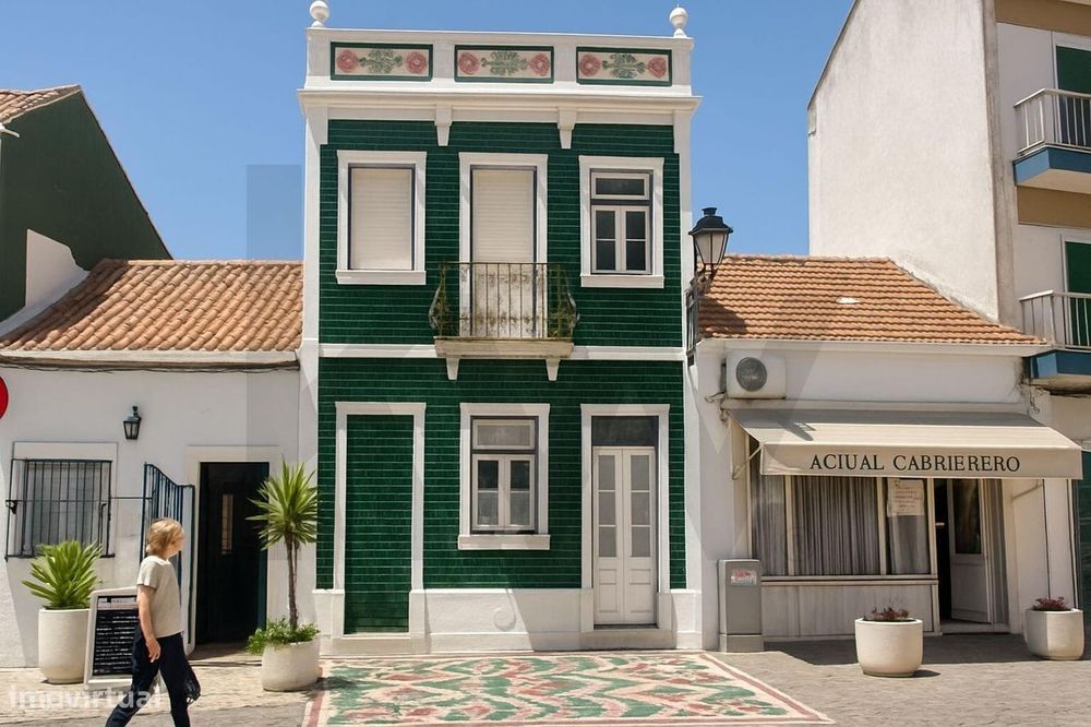 Prédio para recuperação no centro de Alcochete