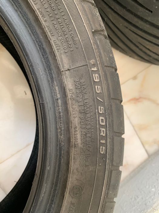 Pneu único Goodyear Eagle F1 195/50 R15 82V usado