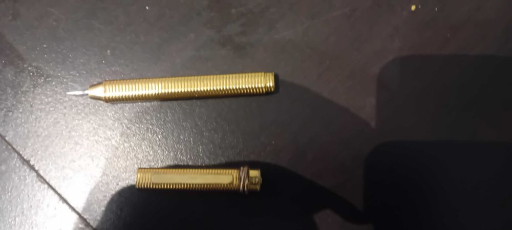 Cartier trinity Gold plate Ballpoint pen